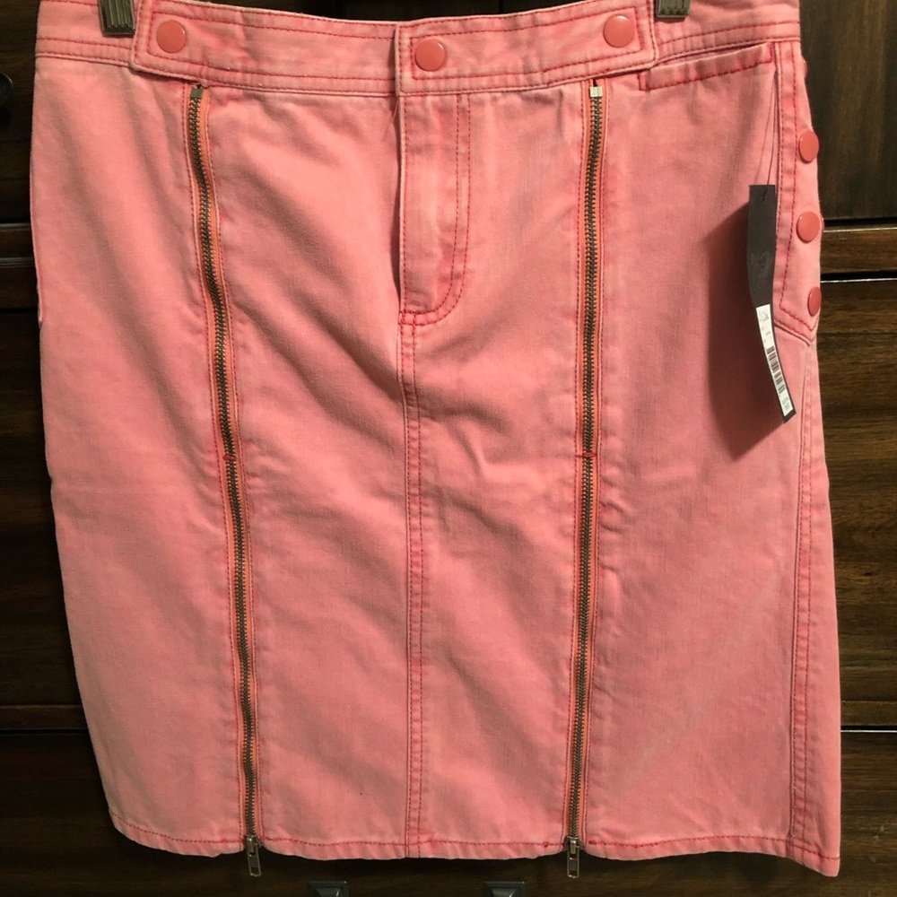 Rosy pink denim skirt